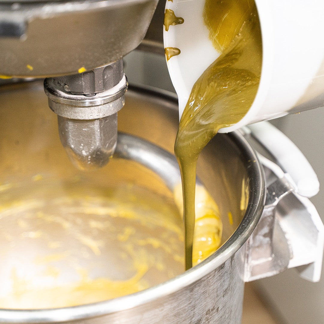 Panettone artigianale  Speciale al Pistacchio di Sicilia, con vasetto di crema spalmabile al pistacchio